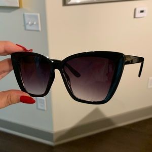 Francesca’s Oversized Cat Eye Sunglasses